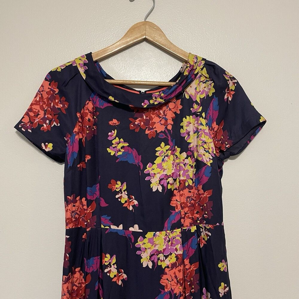 Boden Silk Blend Sheath Dress 6R Navy Blue Floral Collared Pleats Classy Preppy - Picture 2 of 15